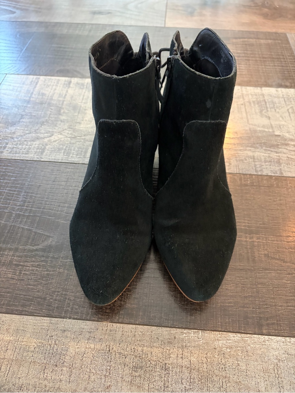 Tahari Charles Black Suede Ankle Booties Size 8M Lace Up Back